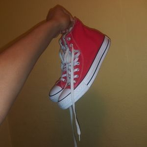 Chuck Taylor all star. (High top converse)